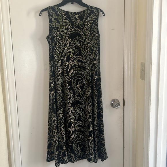 Julian Taylor New York Dress - Picture 14 of 16